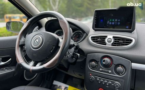 Renault Clio 2008 - фото 13