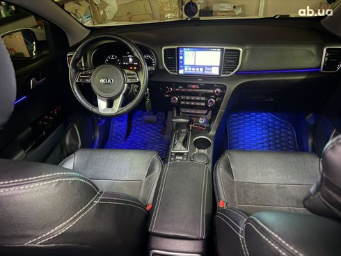 Kia Sportage 2021 белый - фото 12