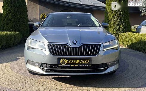 Skoda Superb 2017 - фото 2