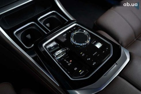 BMW 7 серия 2023 - фото 21