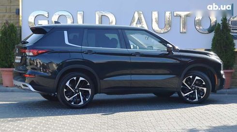 Mitsubishi Outlander 2021 - фото 14
