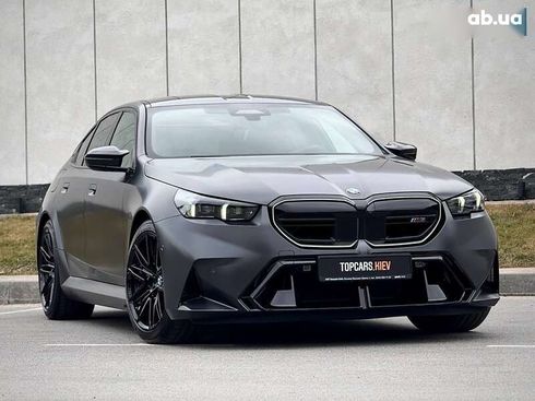 BMW M5 2025 - фото 12