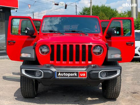 Jeep Wrangler 2019 красный - фото 25