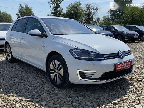 Volkswagen e-Golf 2020 - фото 18