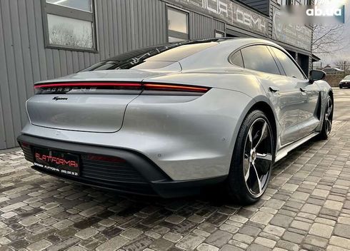 Porsche Taycan 2022 - фото 11