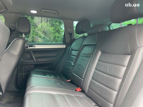 Volkswagen Touareg 2008 черный - фото 22