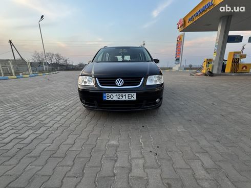 Volkswagen Touran 2005 черный - фото 2