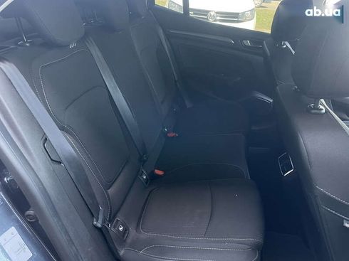Renault Megane 2021 - фото 30