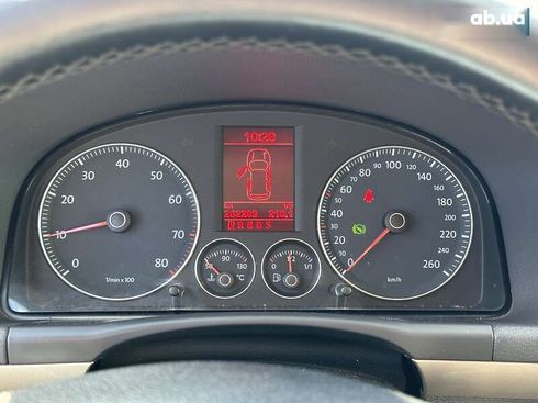 Volkswagen Touran 2008 - фото 18