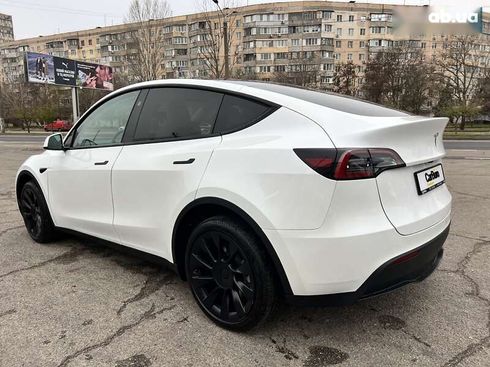 Tesla Model Y 2023 - фото 9