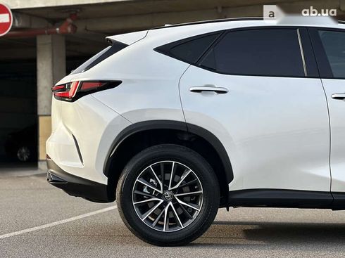 Lexus NX 2022 - фото 13