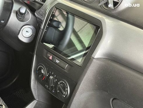 Suzuki Vitara 2018 белый - фото 18