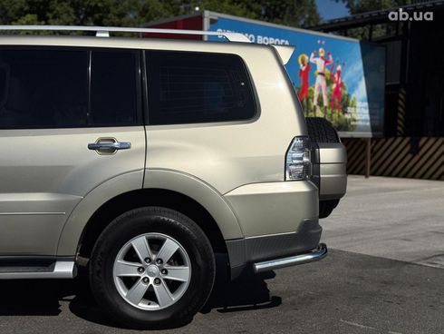 Mitsubishi Pajero Wagon 2008 бежевый - фото 6