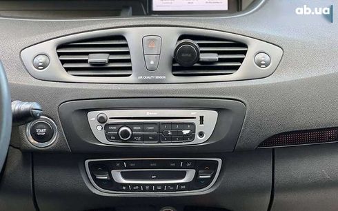 Renault Scenic 2012 - фото 18