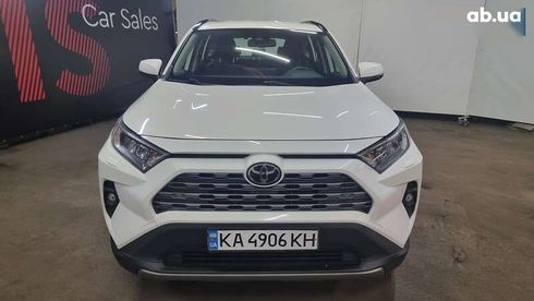 Toyota RAV4 2022 - фото 2