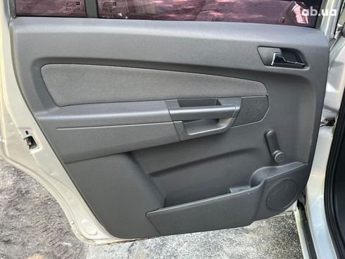 Opel Zafira 2005 серый - фото 24