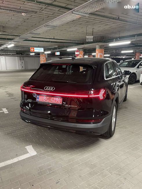 Audi E-Tron 2020 - фото 6