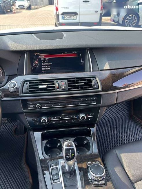 BMW 5 серия 2016 - фото 20