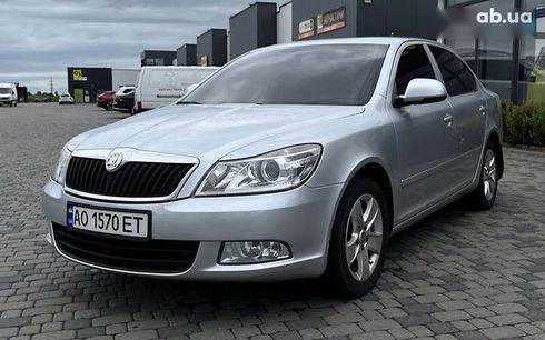 Skoda Octavia 2010 - фото 3