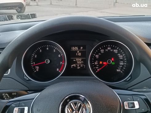 Volkswagen Jetta 2017 серый - фото 18