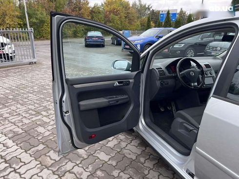 Volkswagen Touran 2007 - фото 11