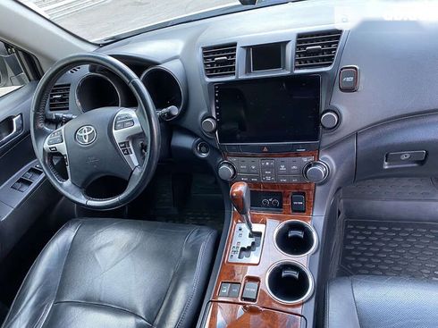 Toyota Highlander 2013 - фото 18