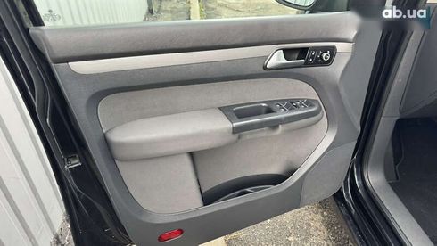 Volkswagen Touran 2013 - фото 18