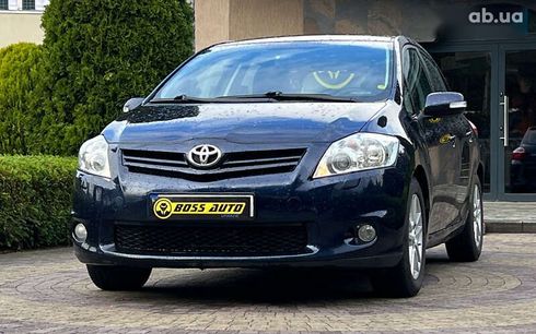 Toyota Auris 2010 - фото 3