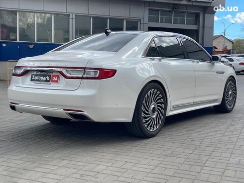 Lincoln Continental 2019 белый - фото 5