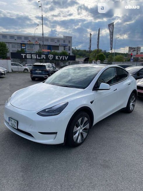 Tesla Model Y 2023 - фото 10