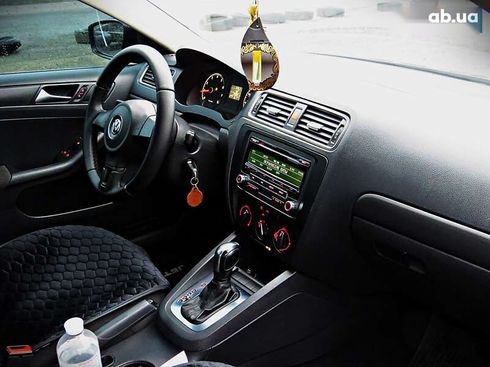 Volkswagen Jetta 2012 - фото 17