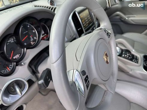 Porsche Cayenne 2013 - фото 21