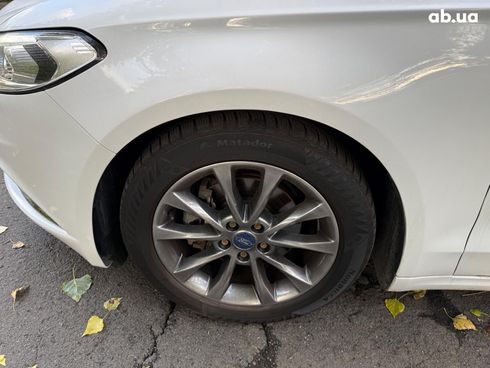 Ford Fusion 2017 белый - фото 10