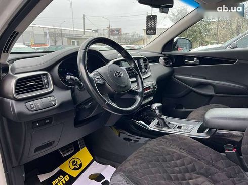 Kia Sorento 2018 - фото 10