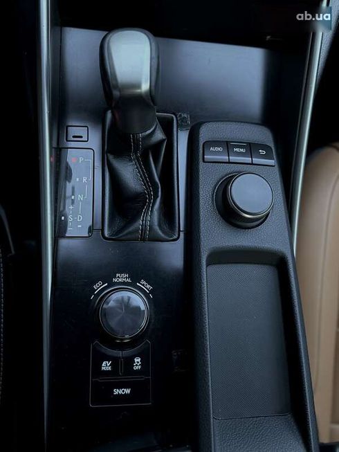 Lexus IS 2013 - фото 24