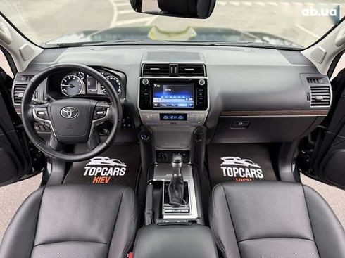 Toyota Land Cruiser Prado 2020 - фото 30