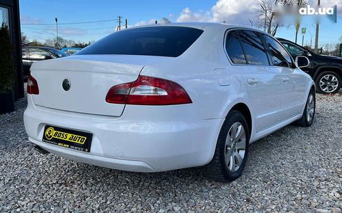 Skoda Superb 2012 - фото 4