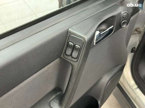 Opel Astra 2007 - фото 21