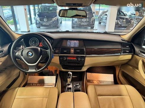 BMW X5 2010 - фото 29