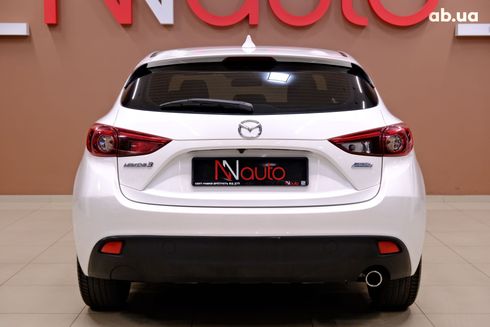 Mazda 3 2014 белый - фото 6