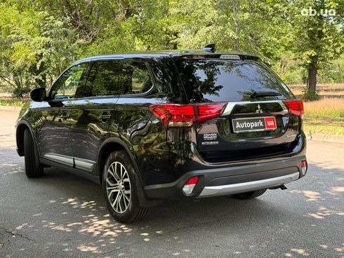 Mitsubishi Outlander 2018 черный - фото 3