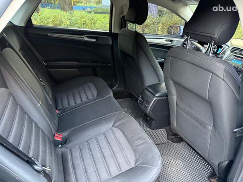Ford Fusion 2017 белый - фото 20
