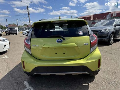 Toyota Aqua 2017 - фото 7