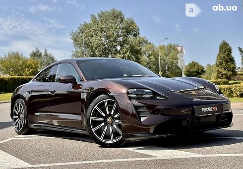 Porsche Taycan 2021 - фото 25