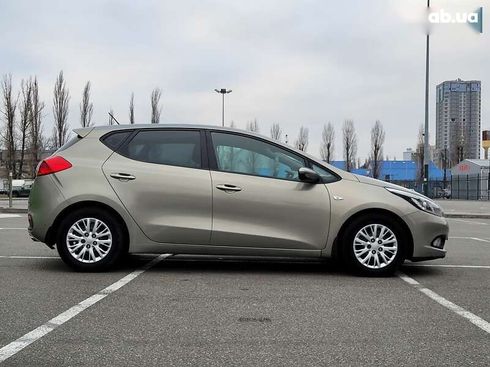 Kia Cee'd 2014 - фото 9