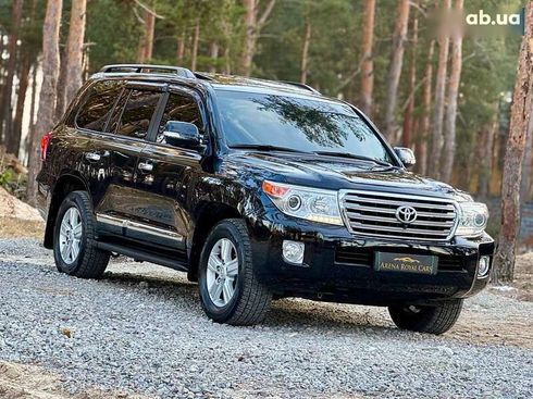 Toyota Land Cruiser 2012 - фото 3