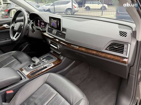 Audi Q5 2018 - фото 29