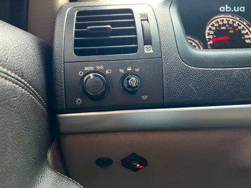 Chevrolet Uplander 2005 коричневый - фото 13