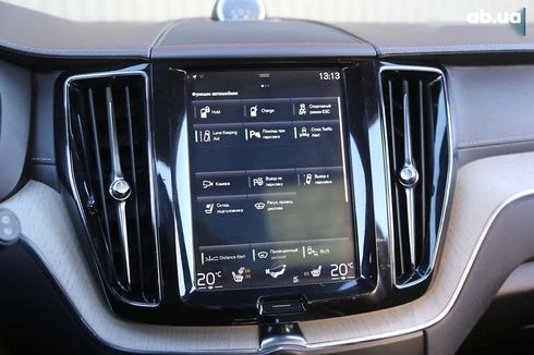 Volvo XC60 2018 - фото 19