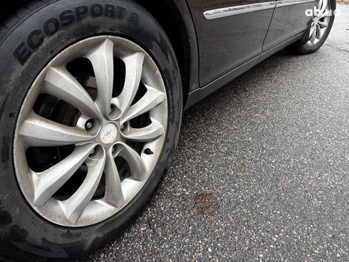 Hyundai Grandeur 2007 красный - фото 10